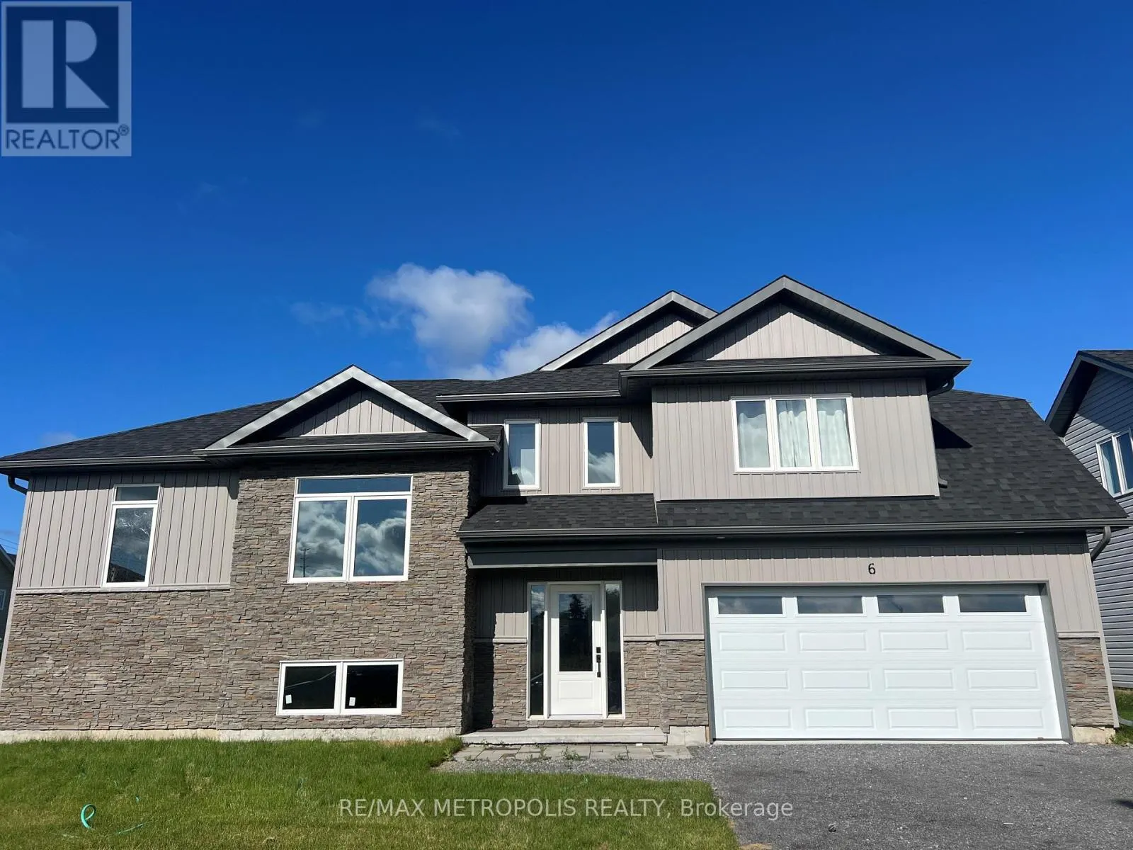 6 SUMMIT CRESCENT