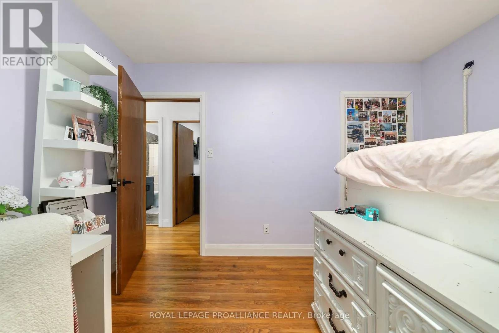 206 ELMWOOD DRIVE
