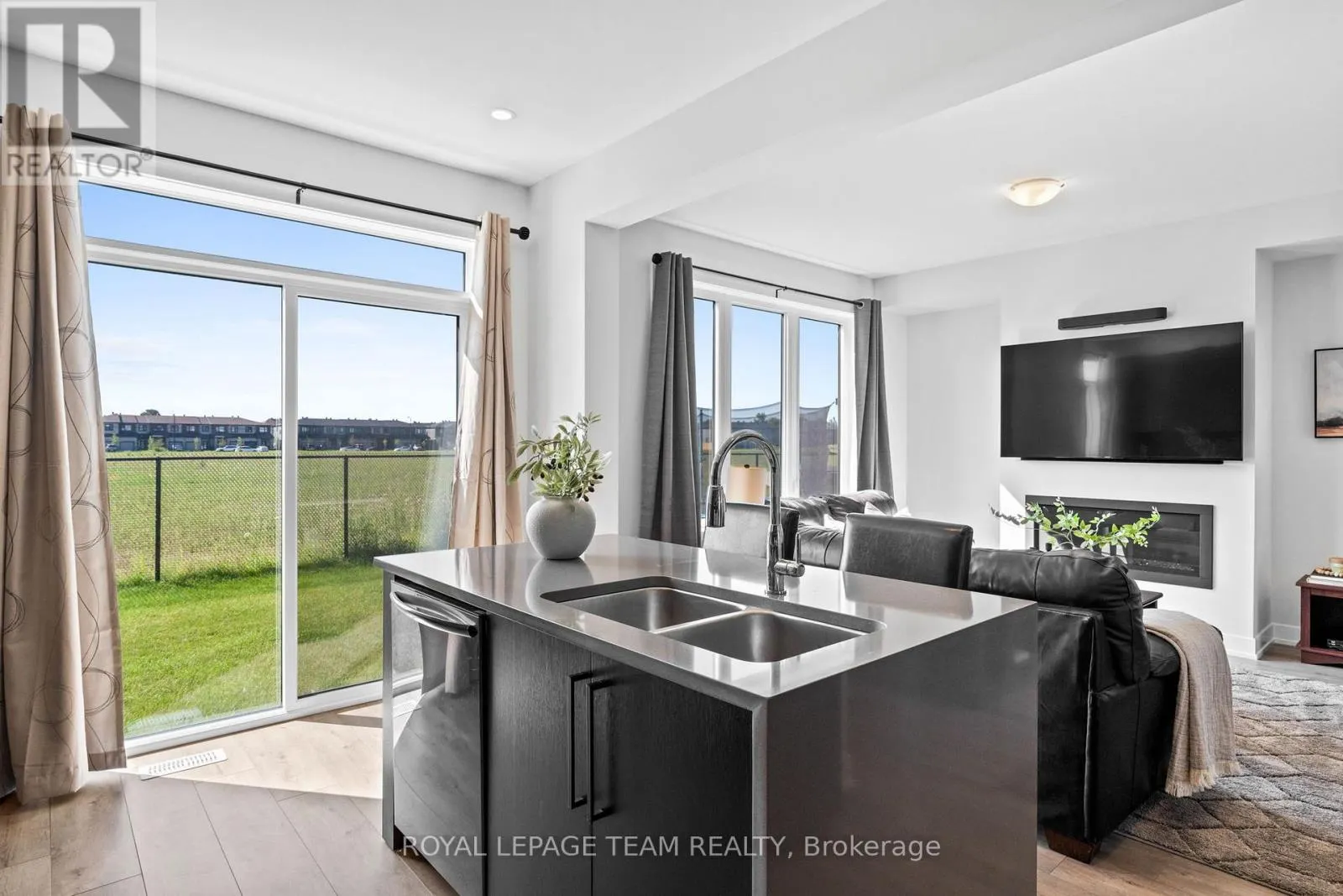 224 ELSIE MACGILL WALK