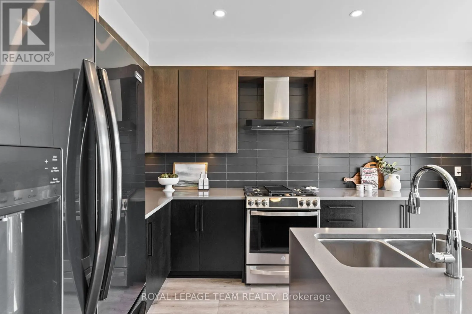 224 ELSIE MACGILL WALK