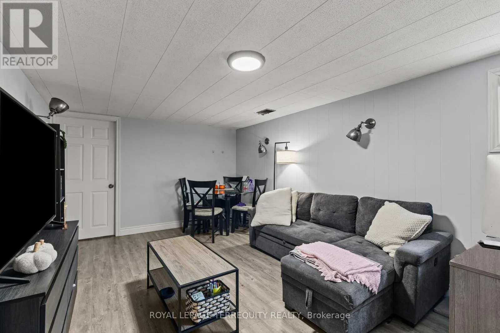 160 EAST 34TH STREET