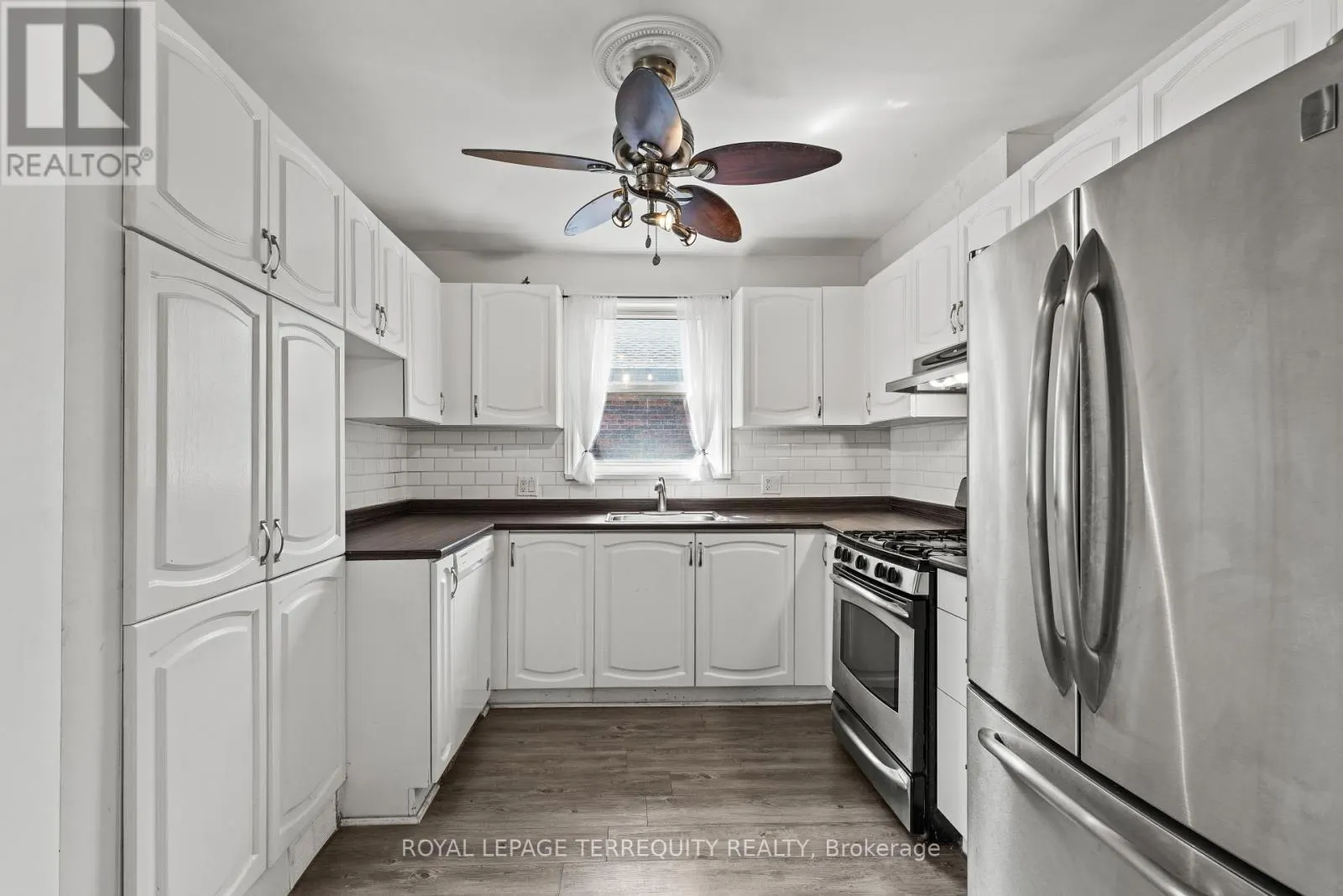 160 EAST 34TH STREET