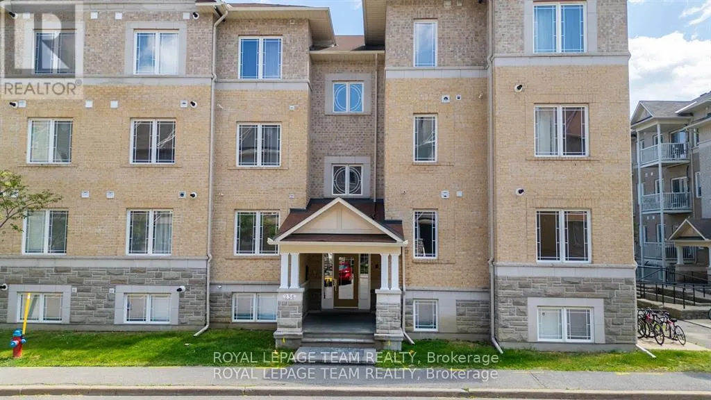 4 - 236 PASEO PRIVATE