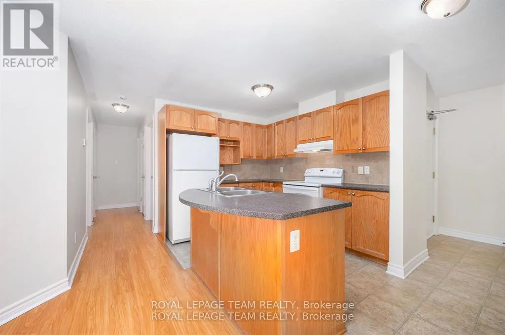4 - 236 PASEO PRIVATE