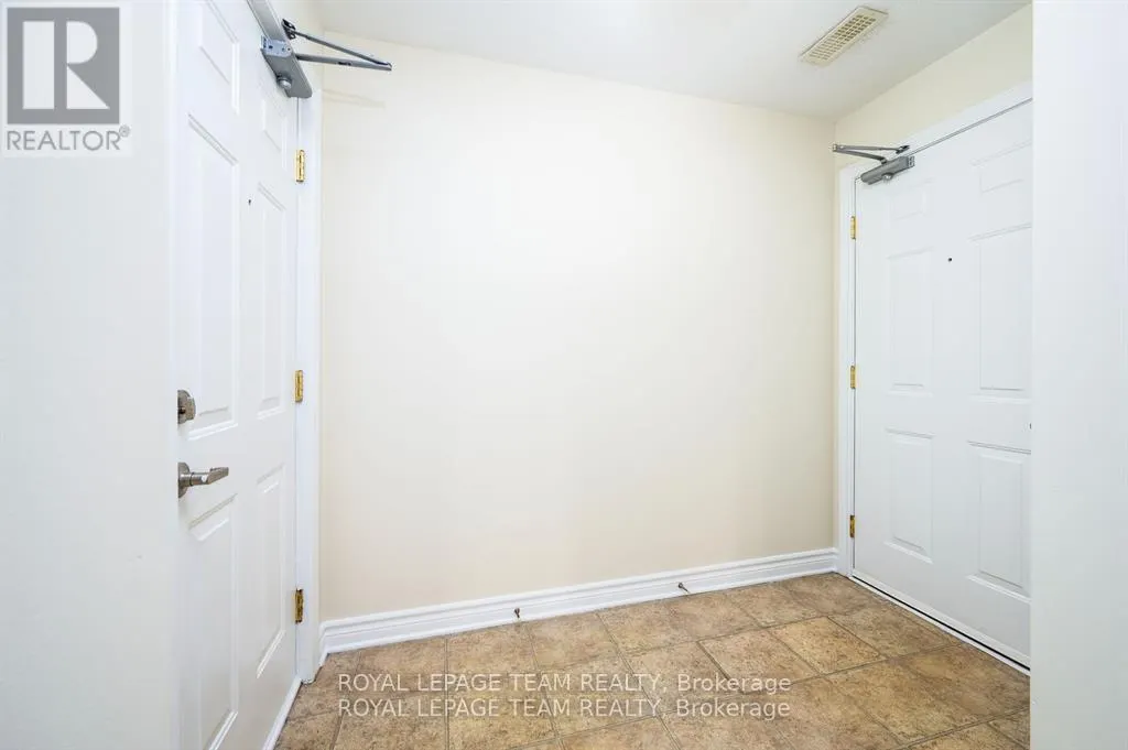 4 - 236 PASEO PRIVATE