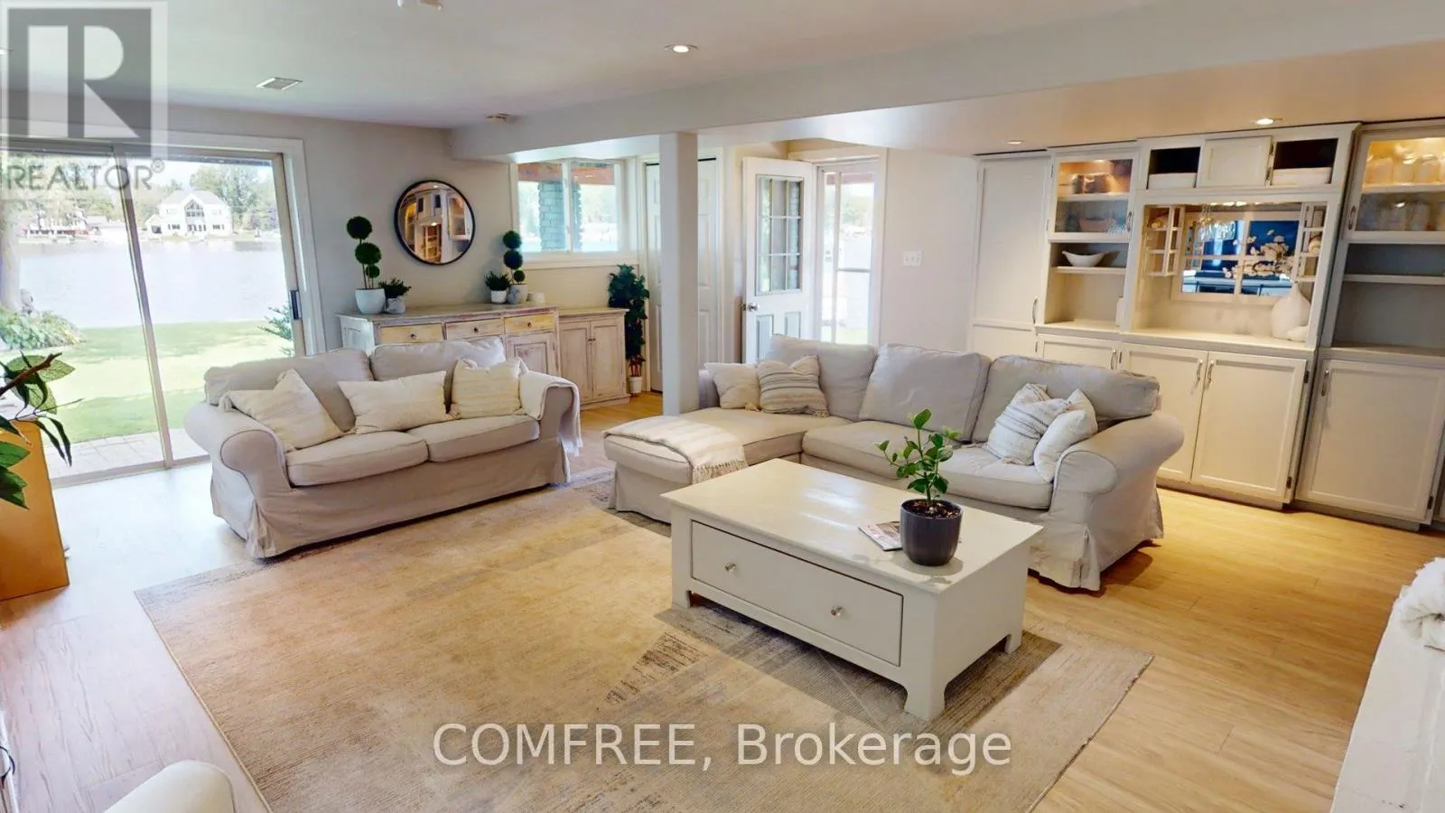 30 LAKESHORE DRIVE