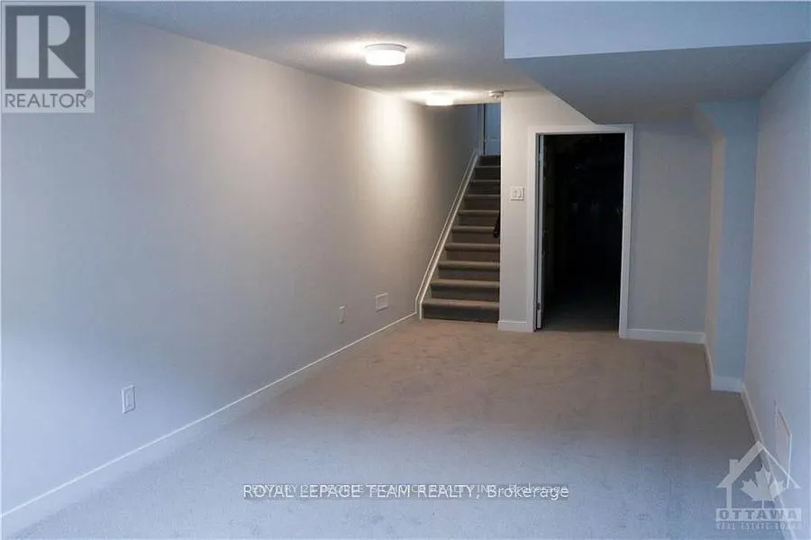 1062 CURRAGLASS WALK