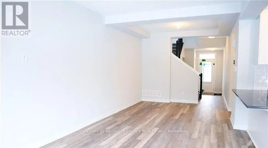 1062 CURRAGLASS WALK