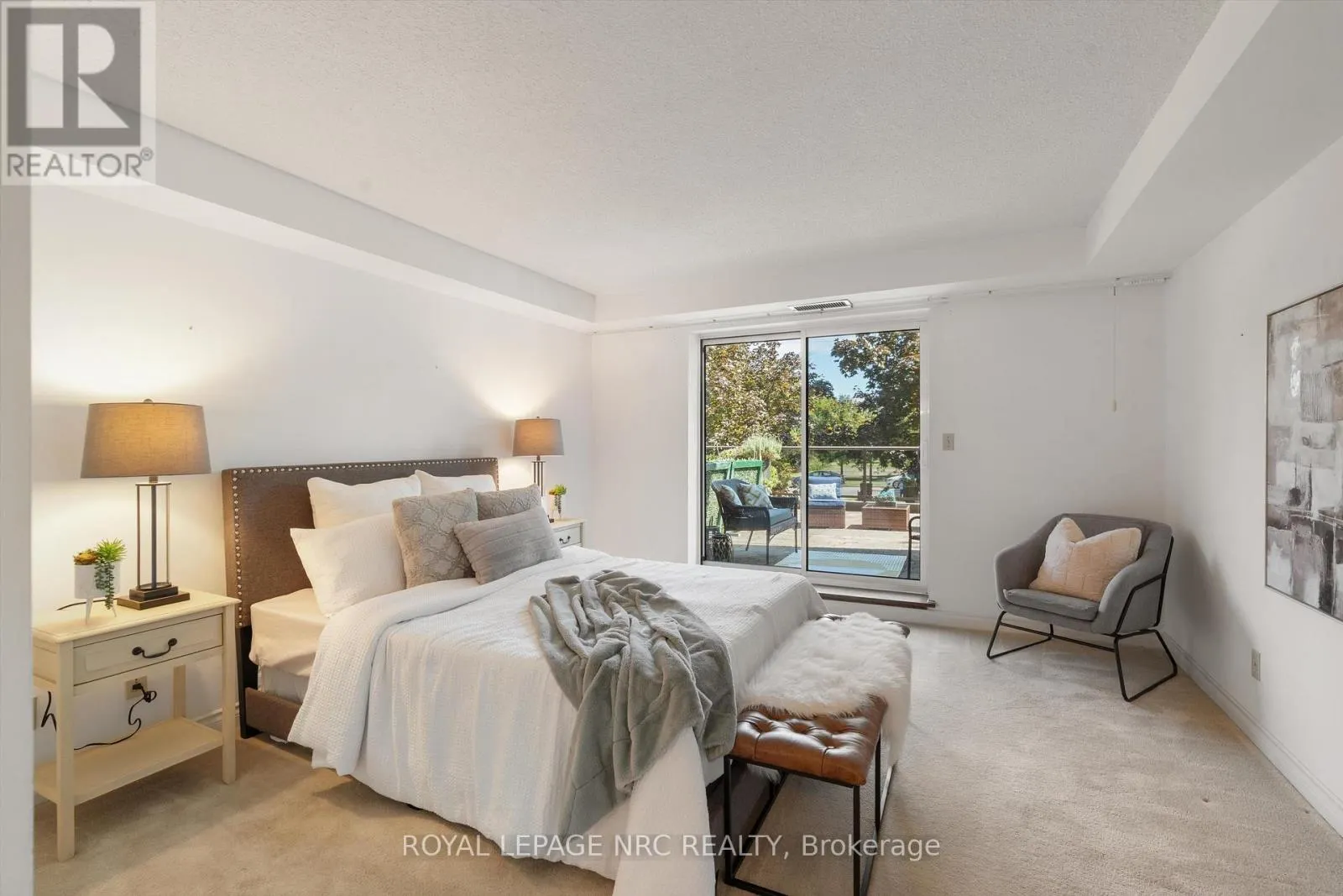 2204 - 701 GENEVA STREET, #2204