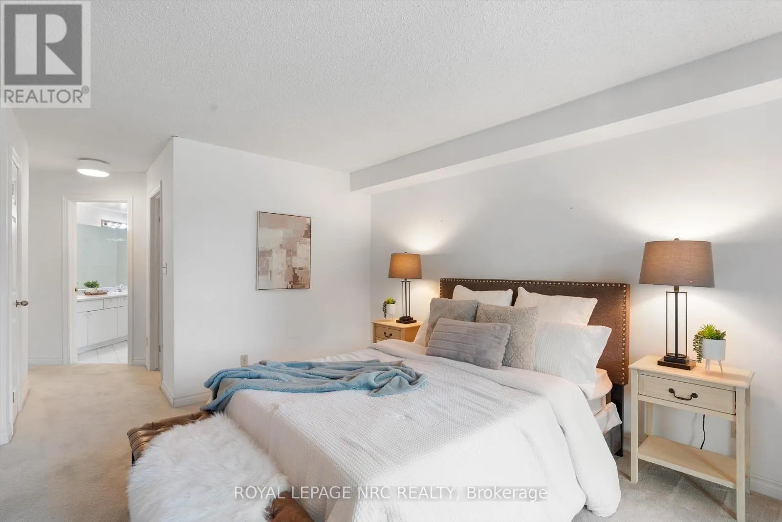 2204 - 701 GENEVA STREET, #2204