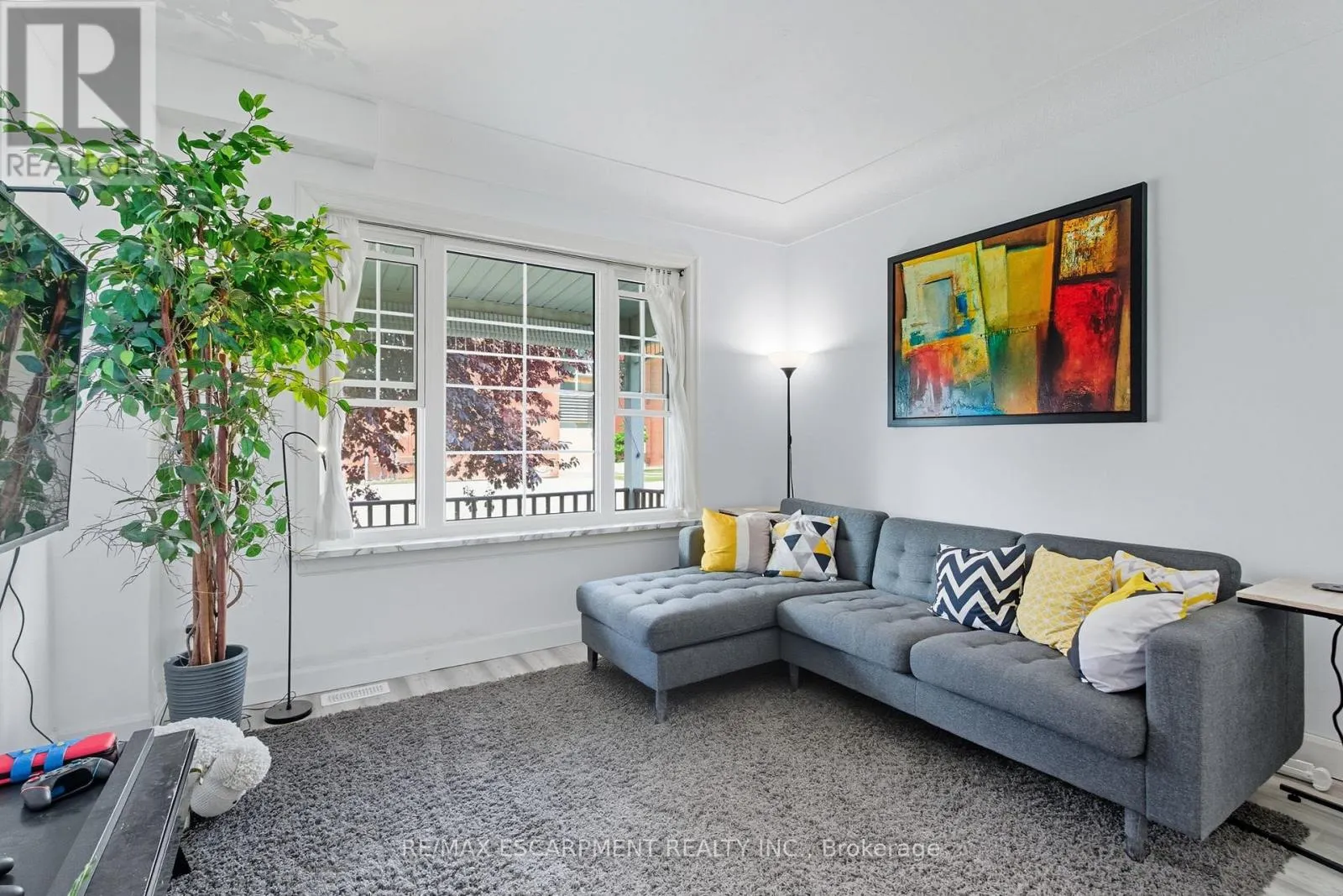 157 EAST 5TH STREET