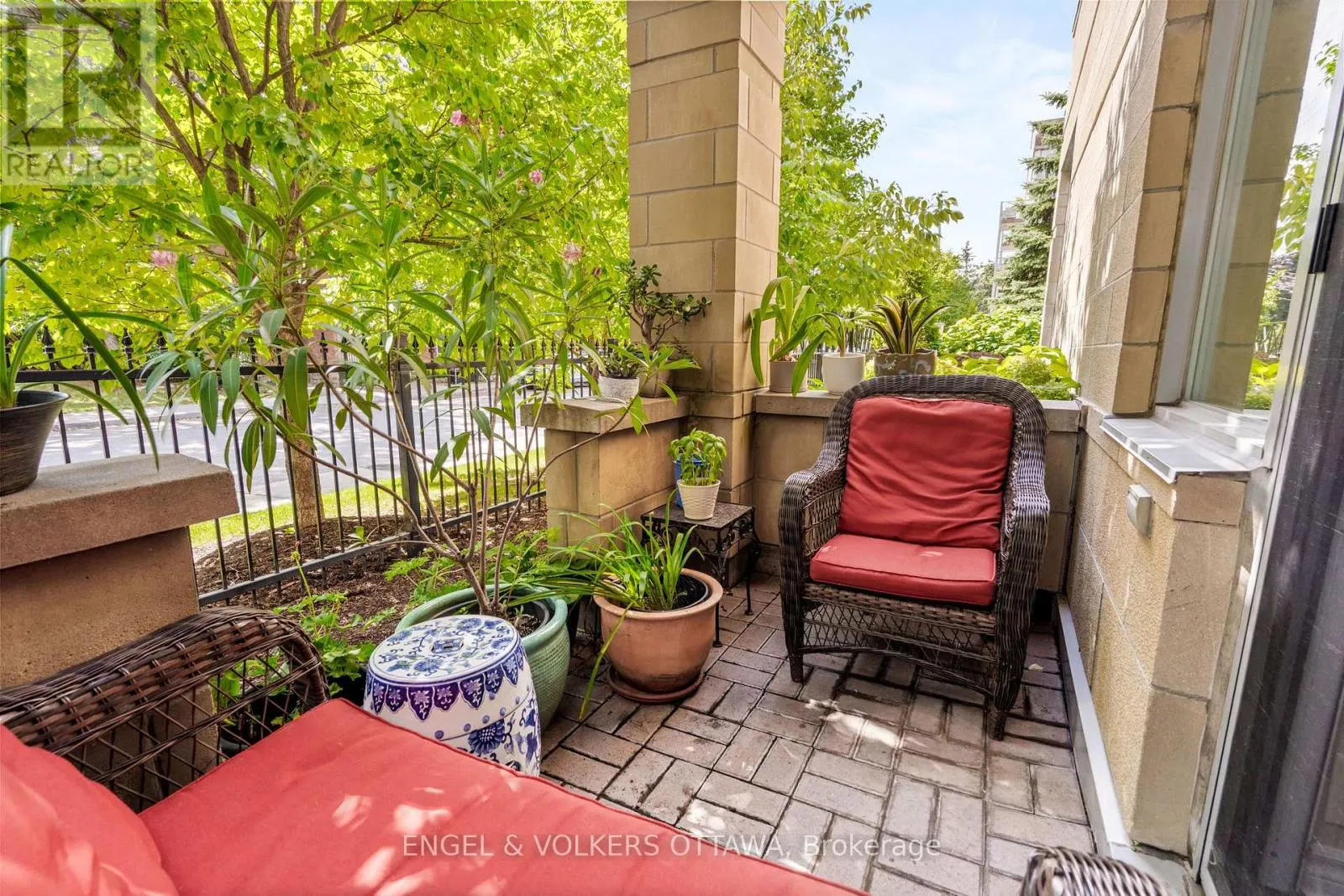 105 - 205 BOLTON STREET