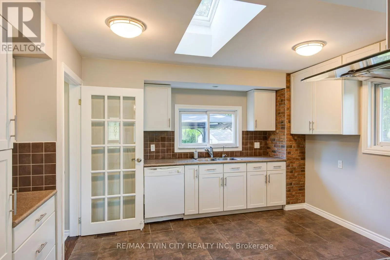 1319 ROSEVILLE ROAD