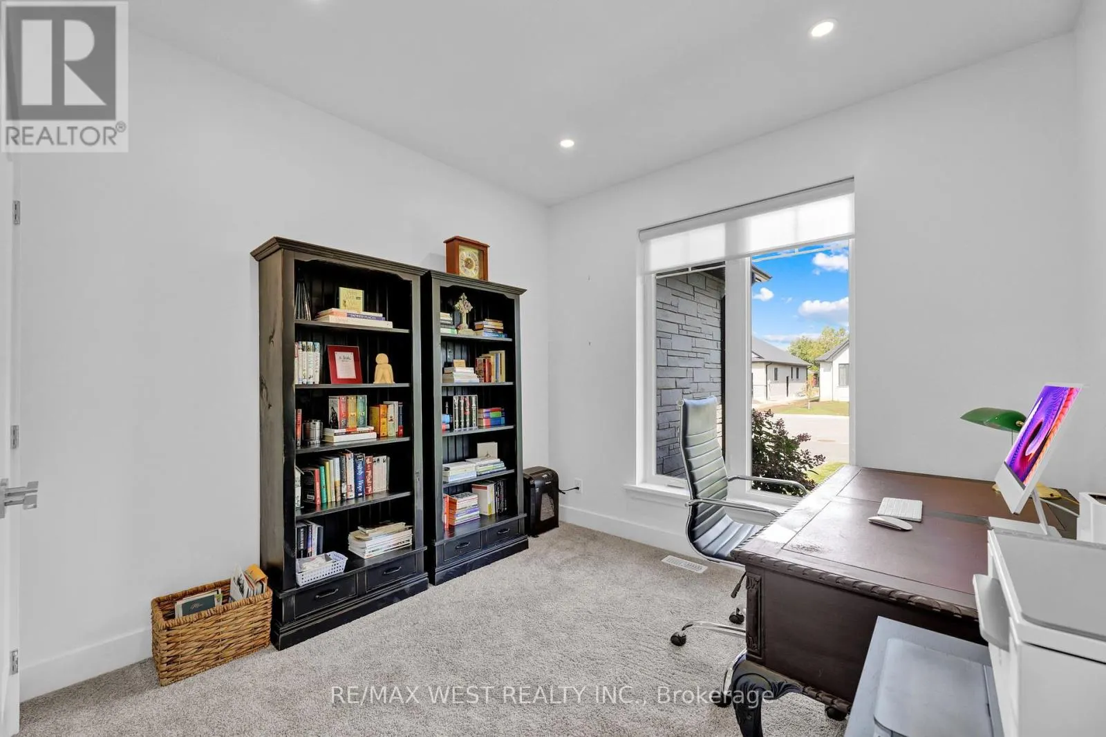 15 CORNWELL CRESCENT