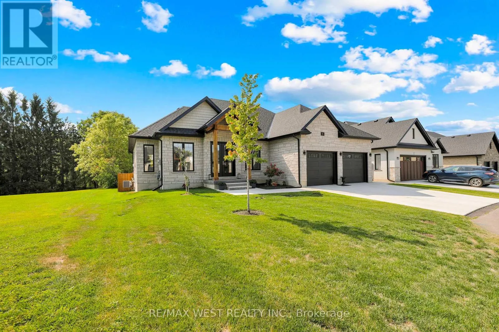 15 CORNWELL CRESCENT