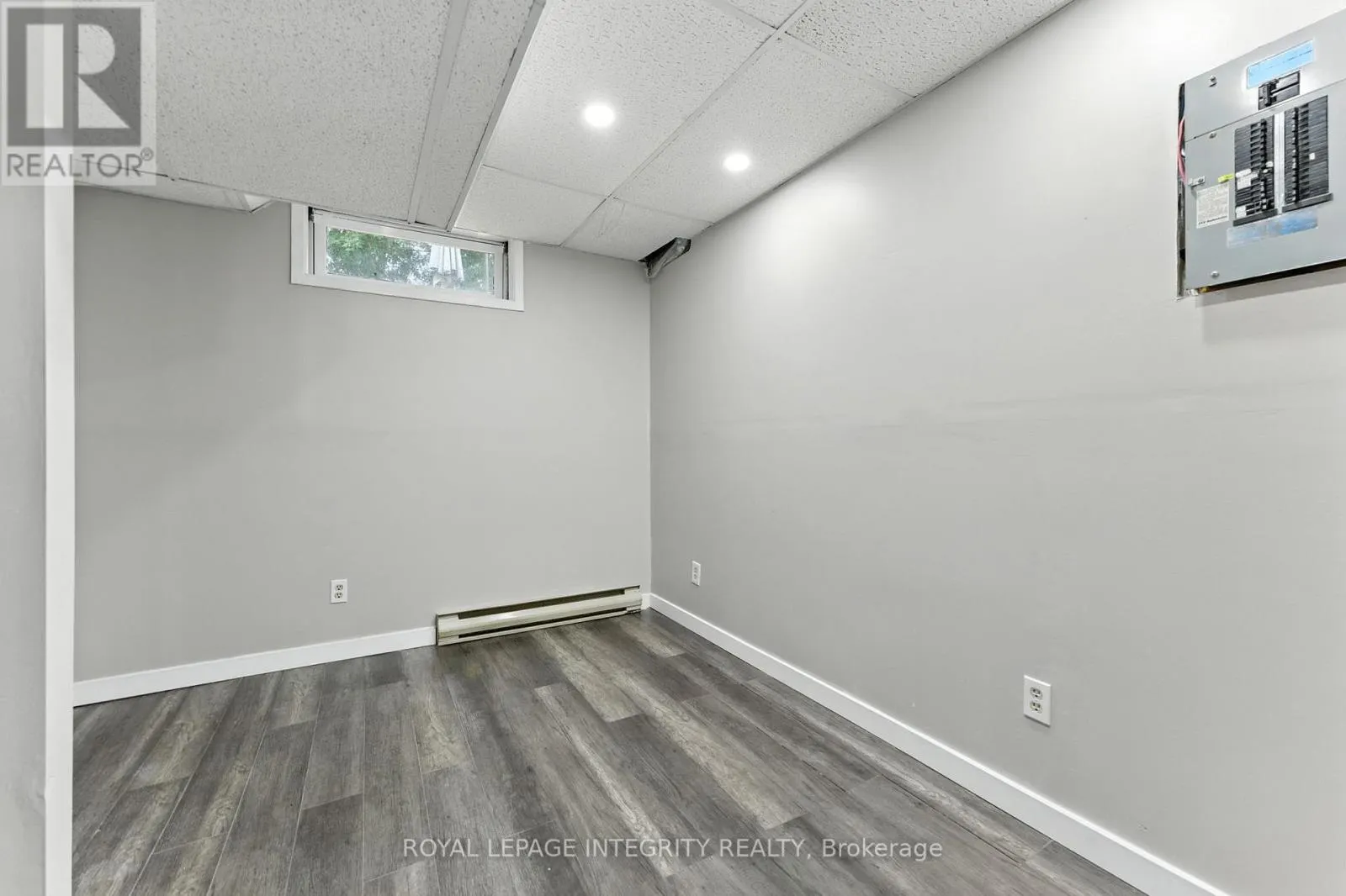 7900 DECARIE DRIVE