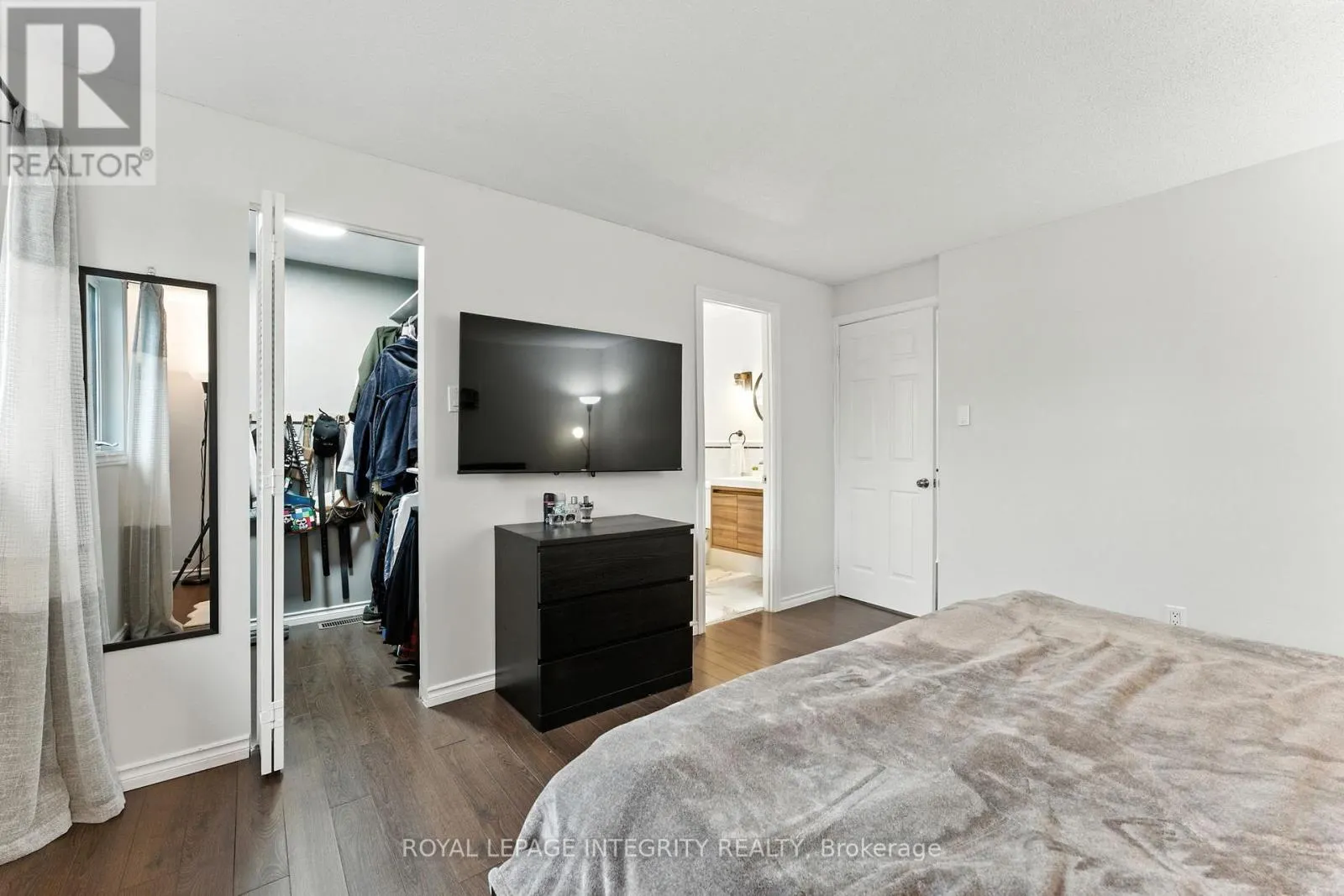 7900 DECARIE DRIVE