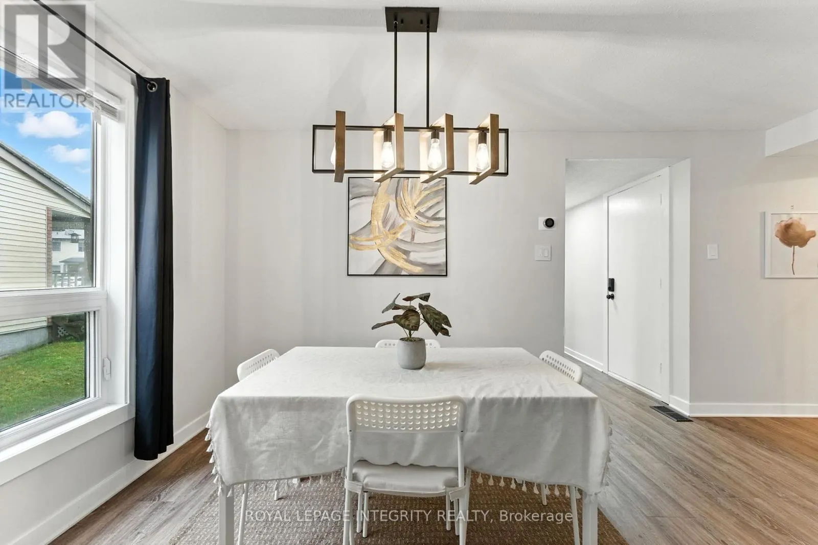 7900 DECARIE DRIVE