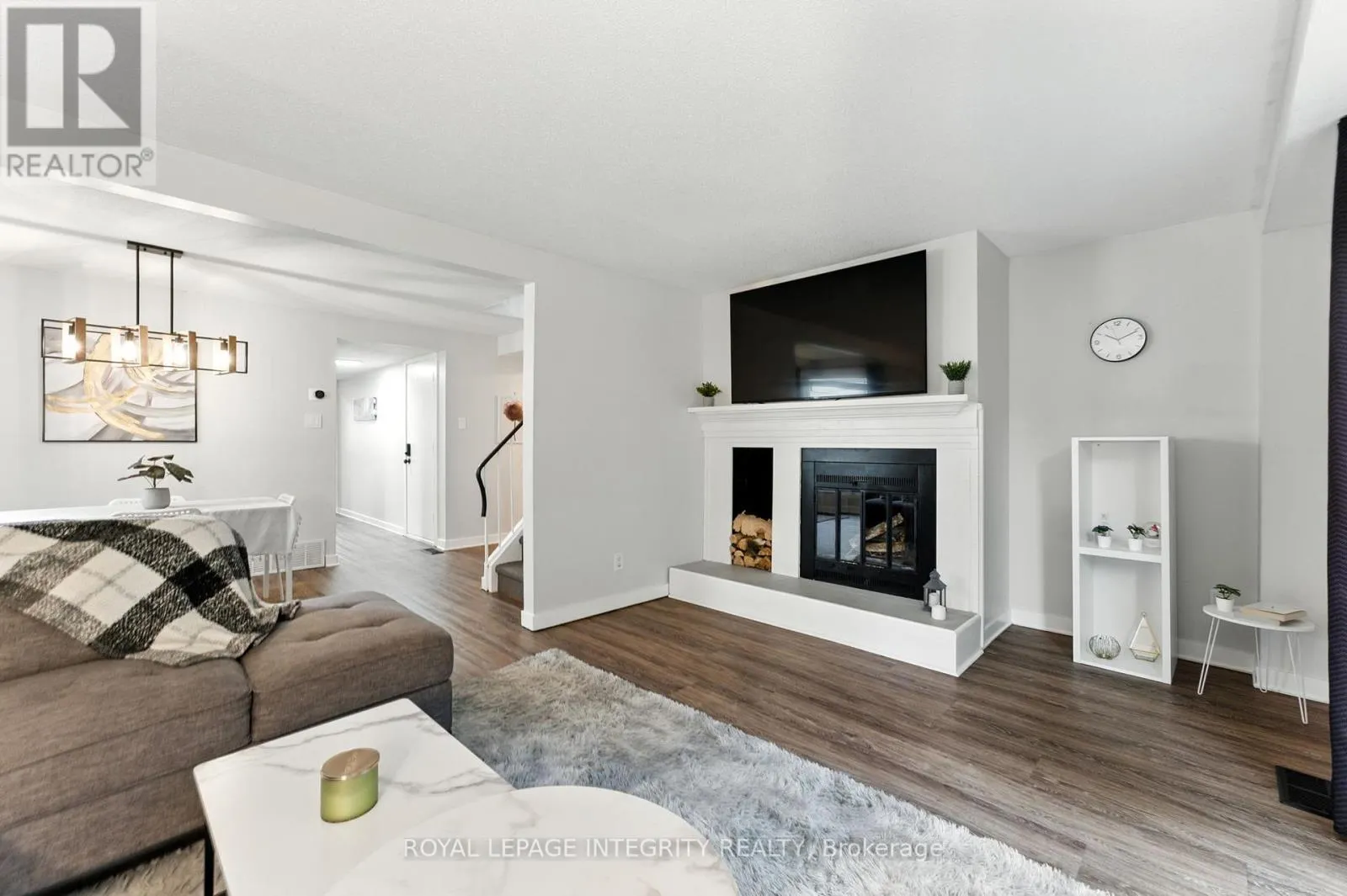 7900 DECARIE DRIVE