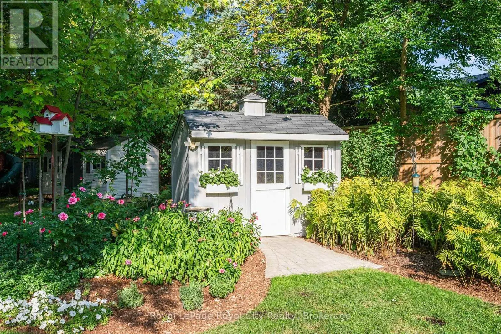 15 SUGARBUSH PLACE