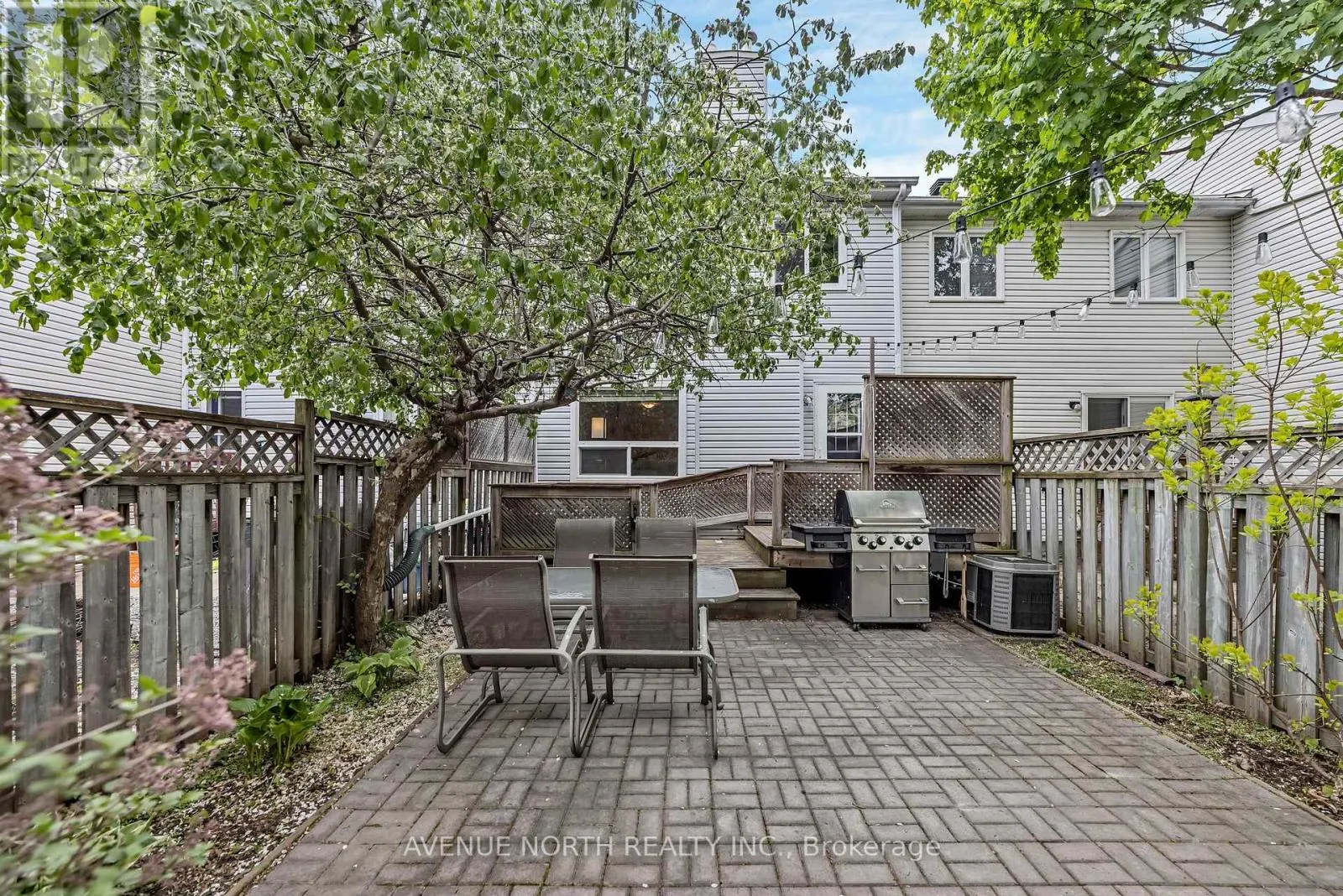 120 MARKLAND CRESCENT