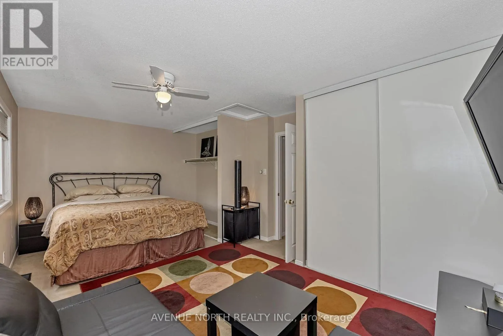 120 MARKLAND CRESCENT