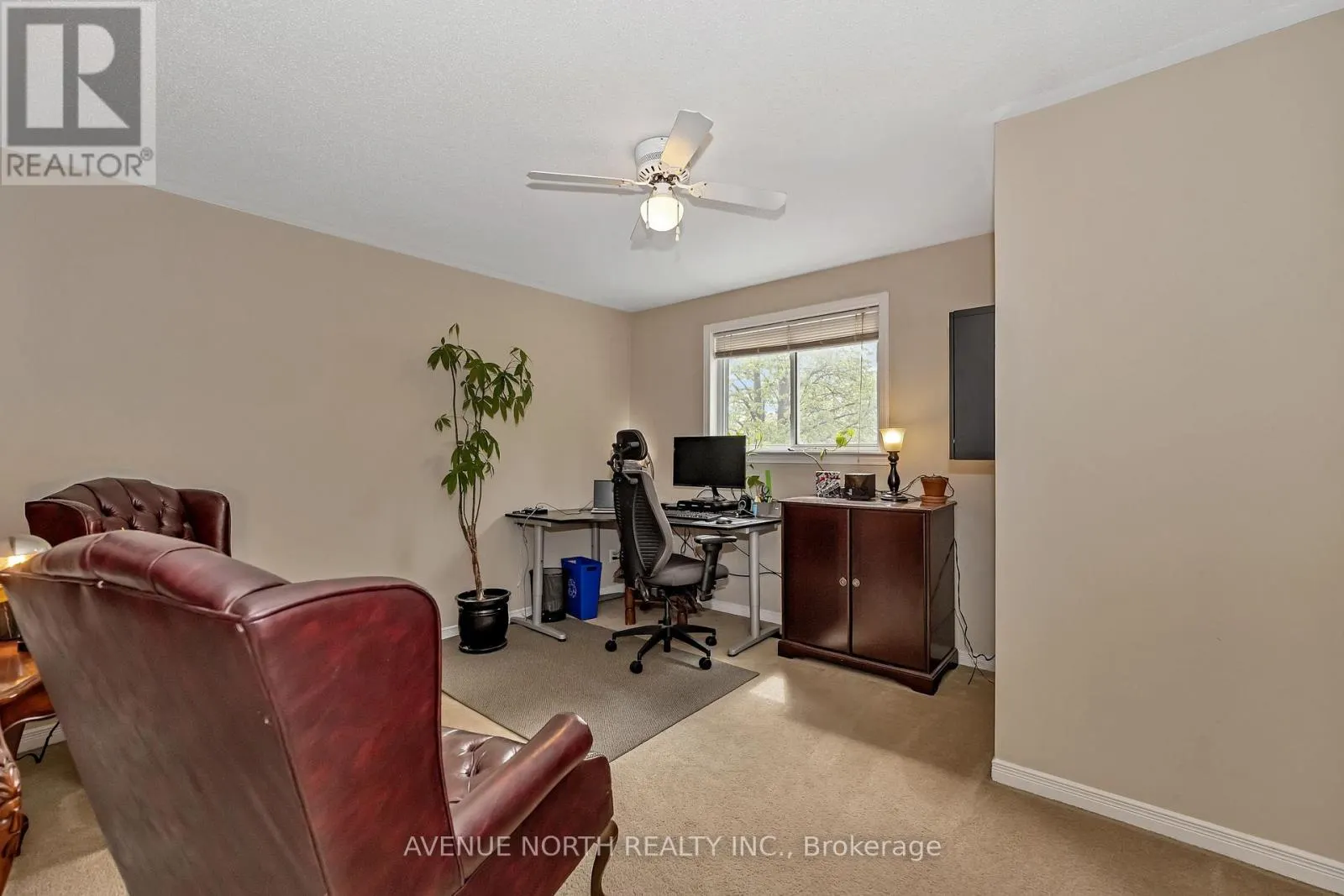 120 MARKLAND CRESCENT