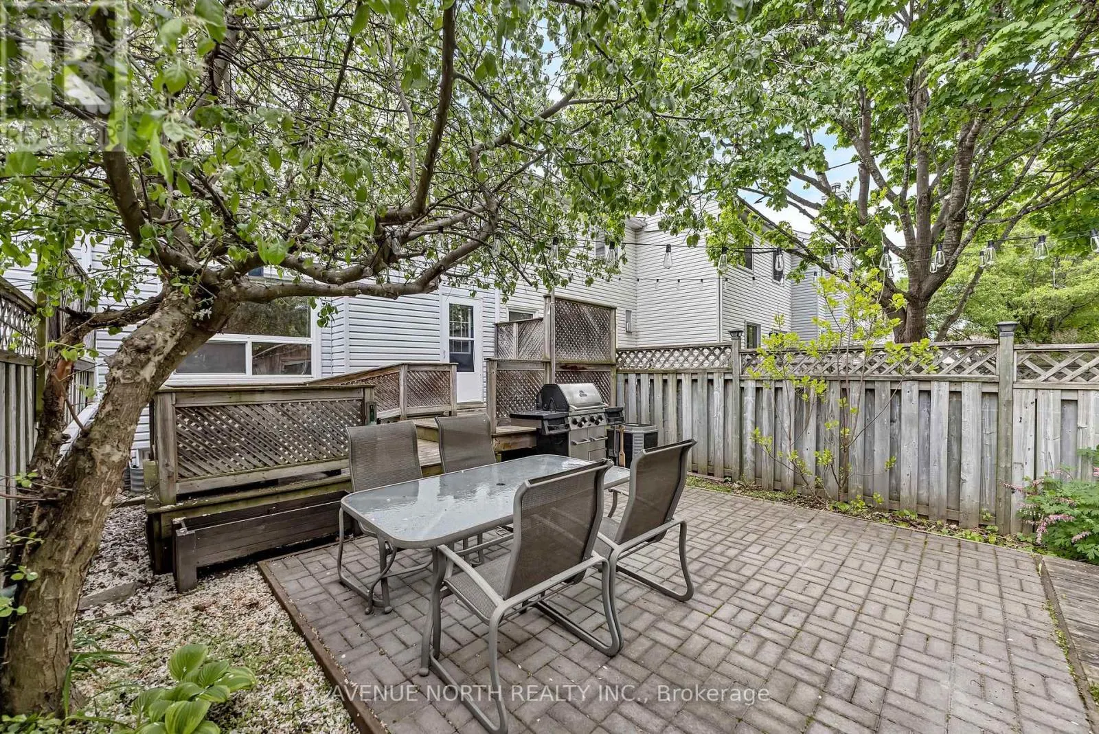 120 MARKLAND CRESCENT