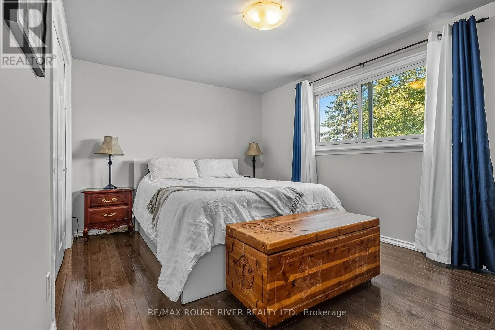 326 LAKESHORE DRIVE