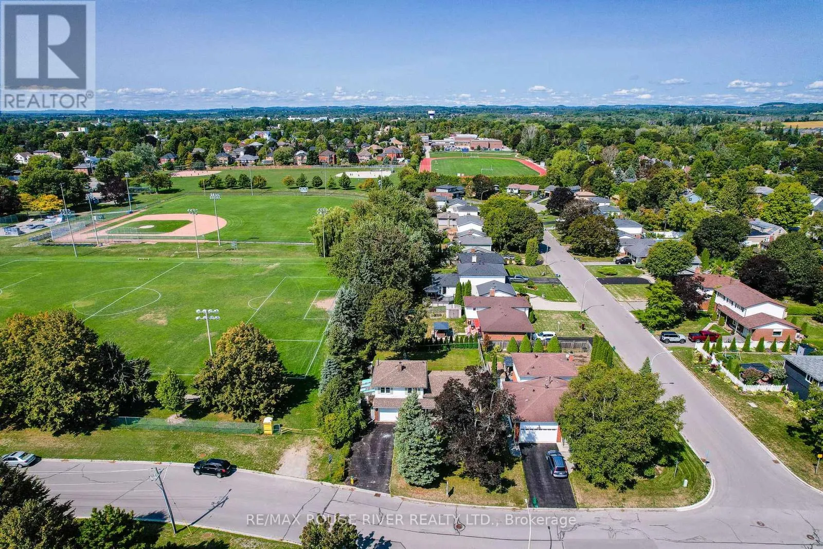 326 LAKESHORE DRIVE