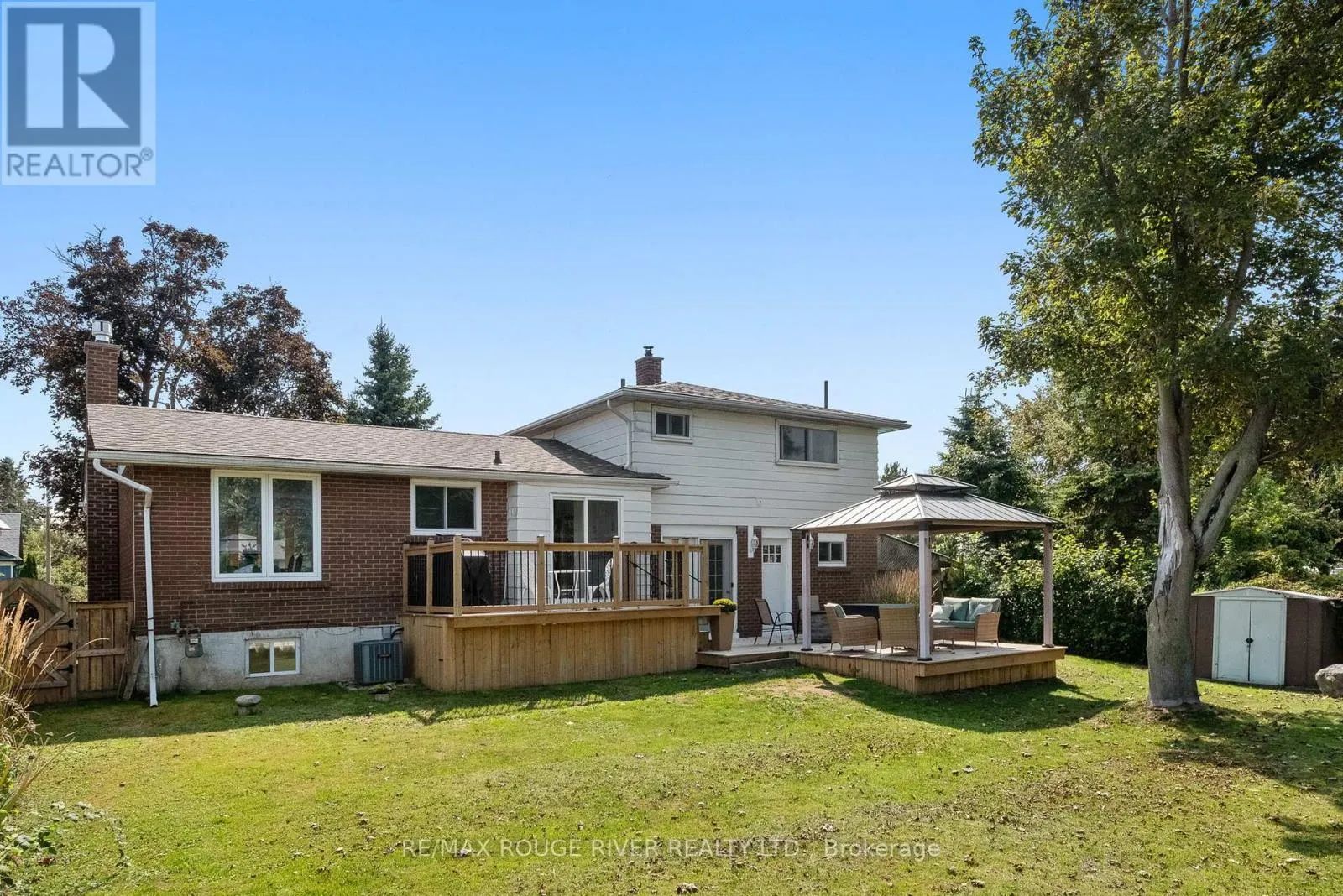 326 LAKESHORE DRIVE