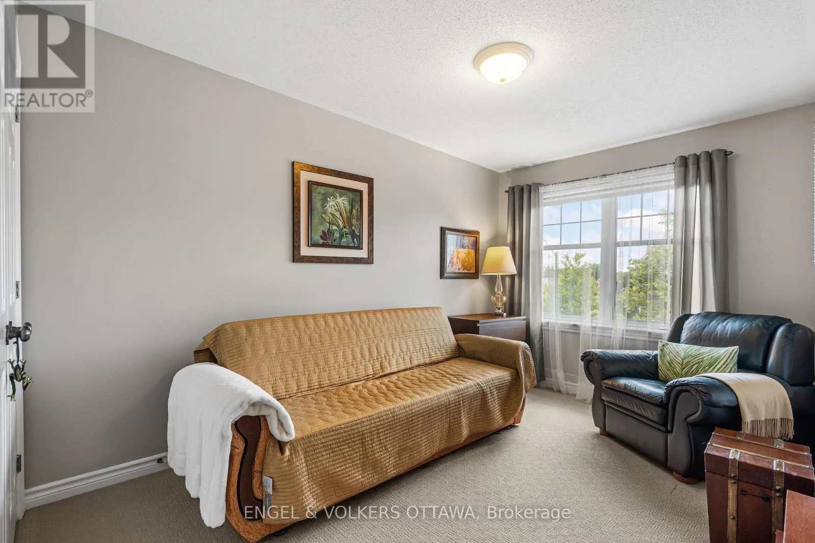 102 SHEPODY CIRCLE