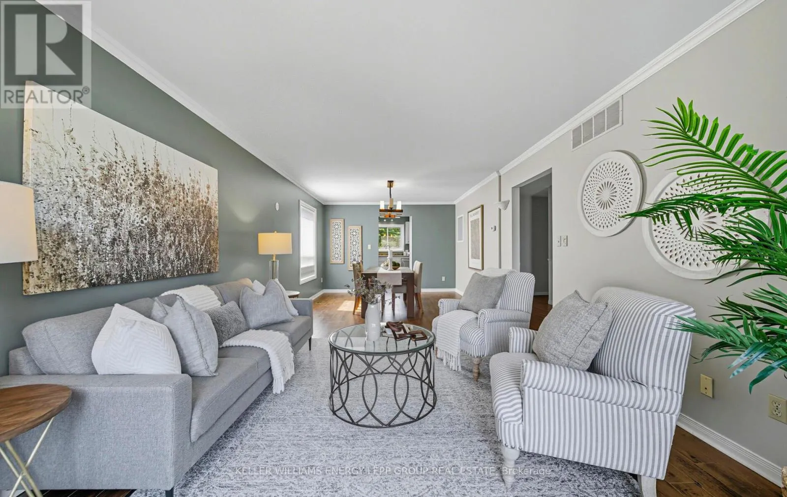 7 HERBERT PLACE