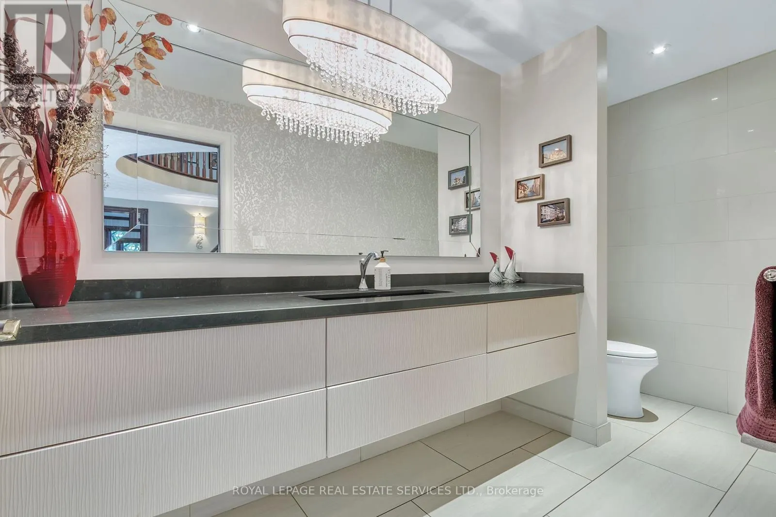 59 ELODIA COURT
