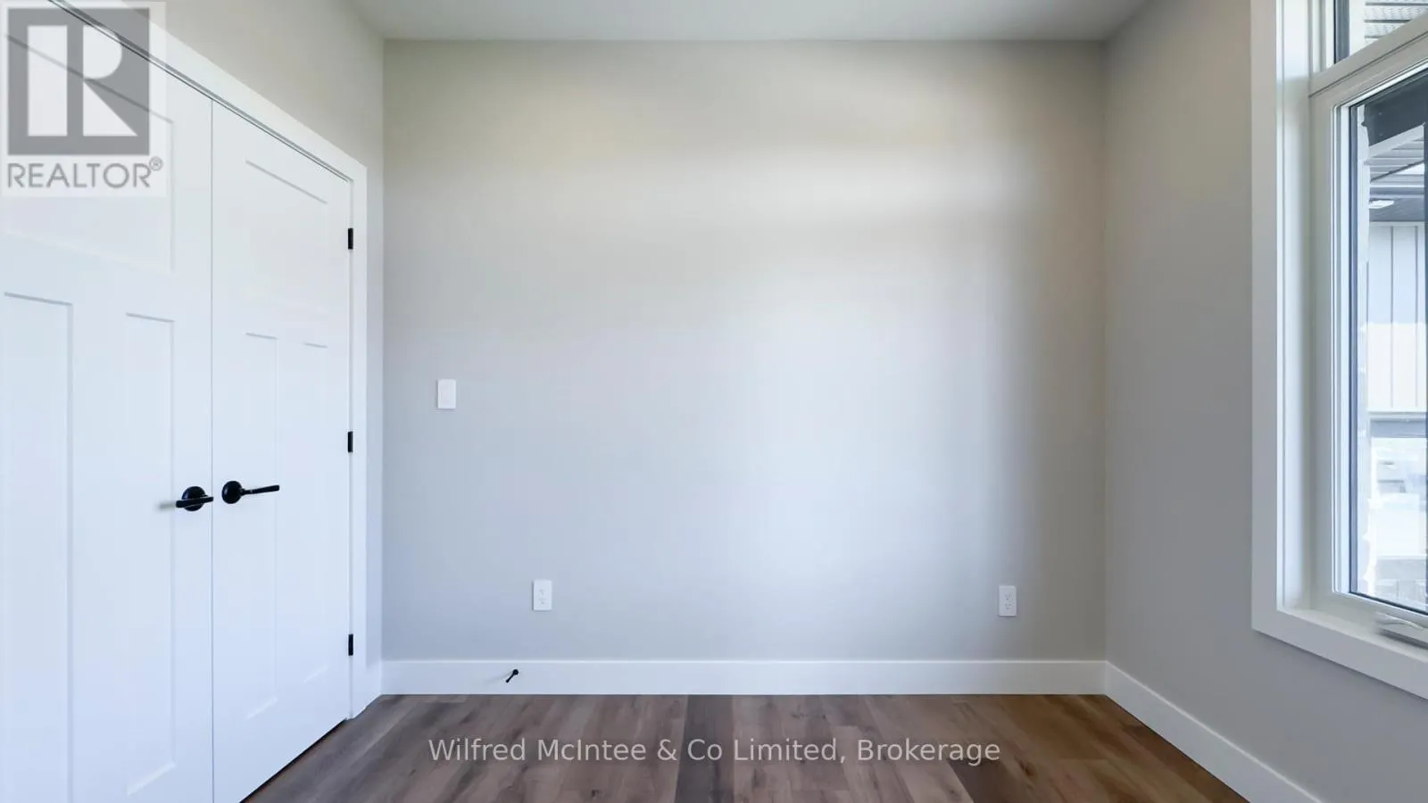 105 DEVINWOOD AVENUE