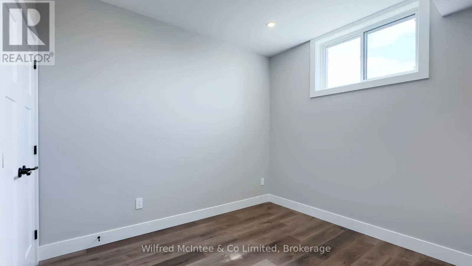105 DEVINWOOD AVENUE