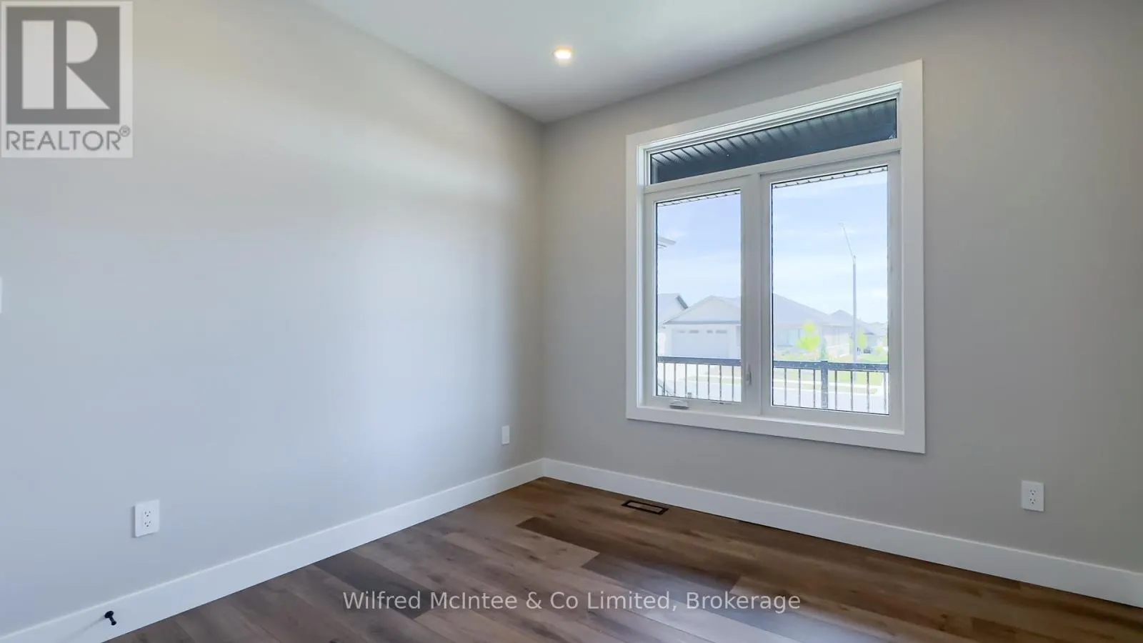 105 DEVINWOOD AVENUE