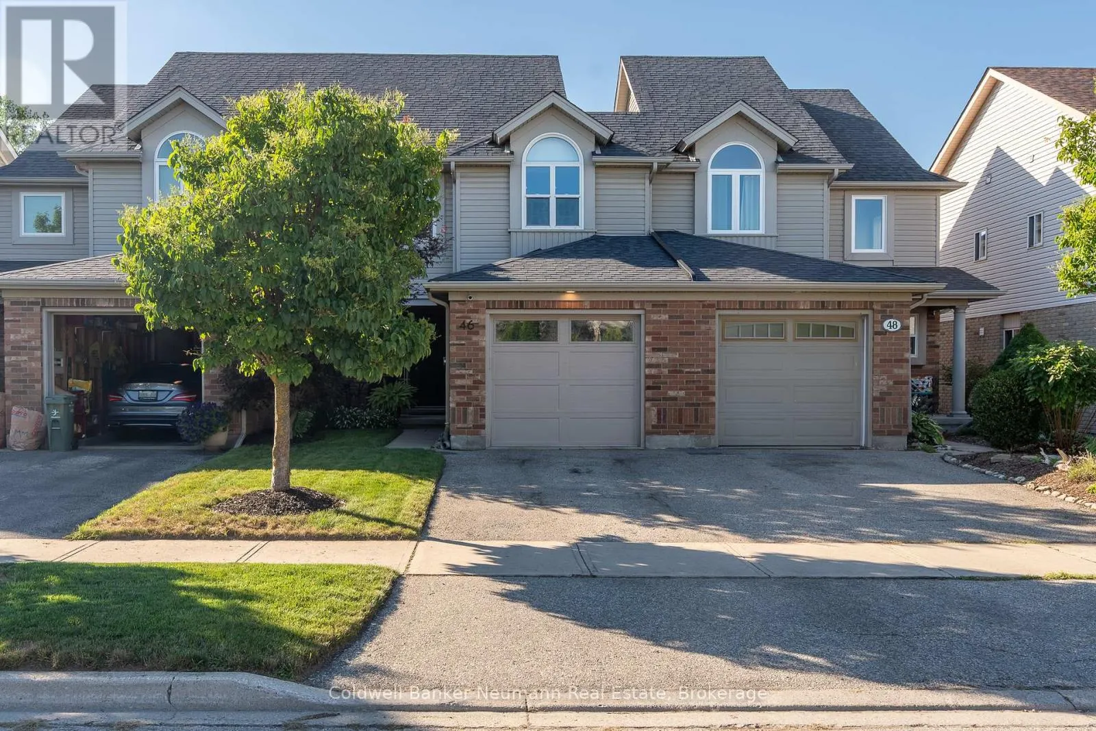 46 DARLING CRESCENT