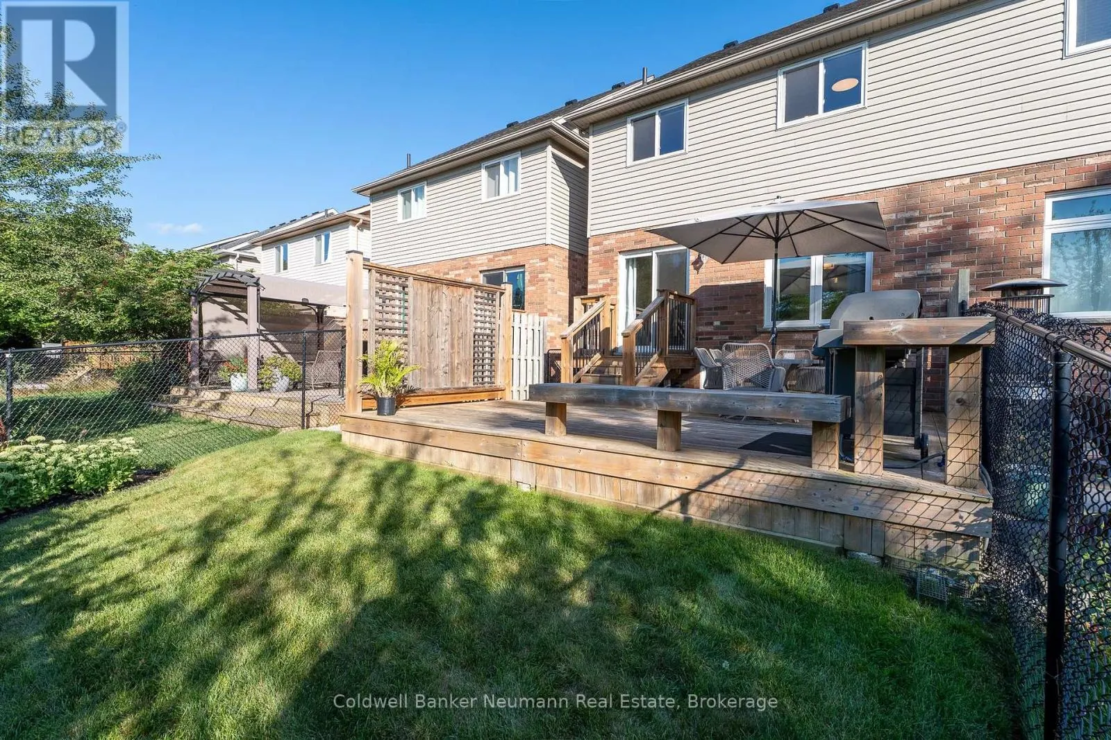 46 DARLING CRESCENT