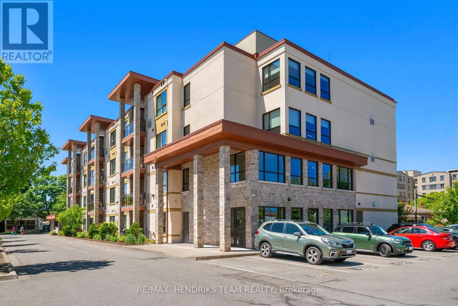 102 - 26 WELLINGTON STREET, #102