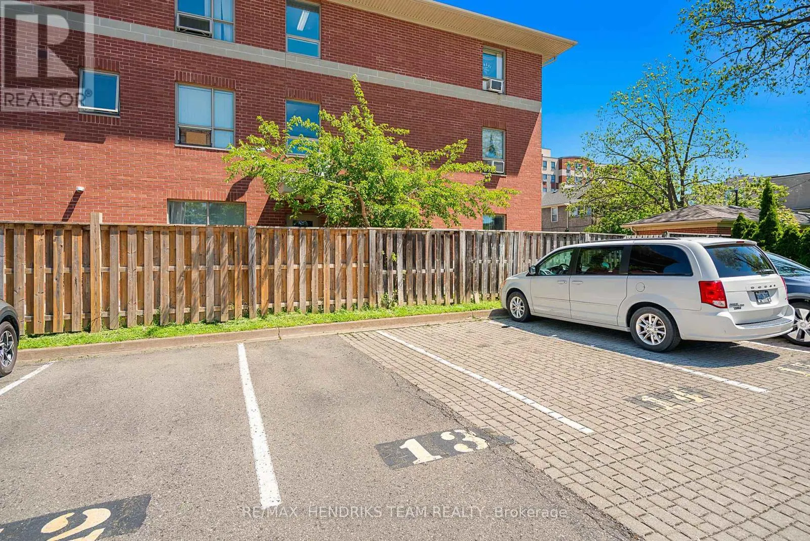 102 - 26 WELLINGTON STREET, #102