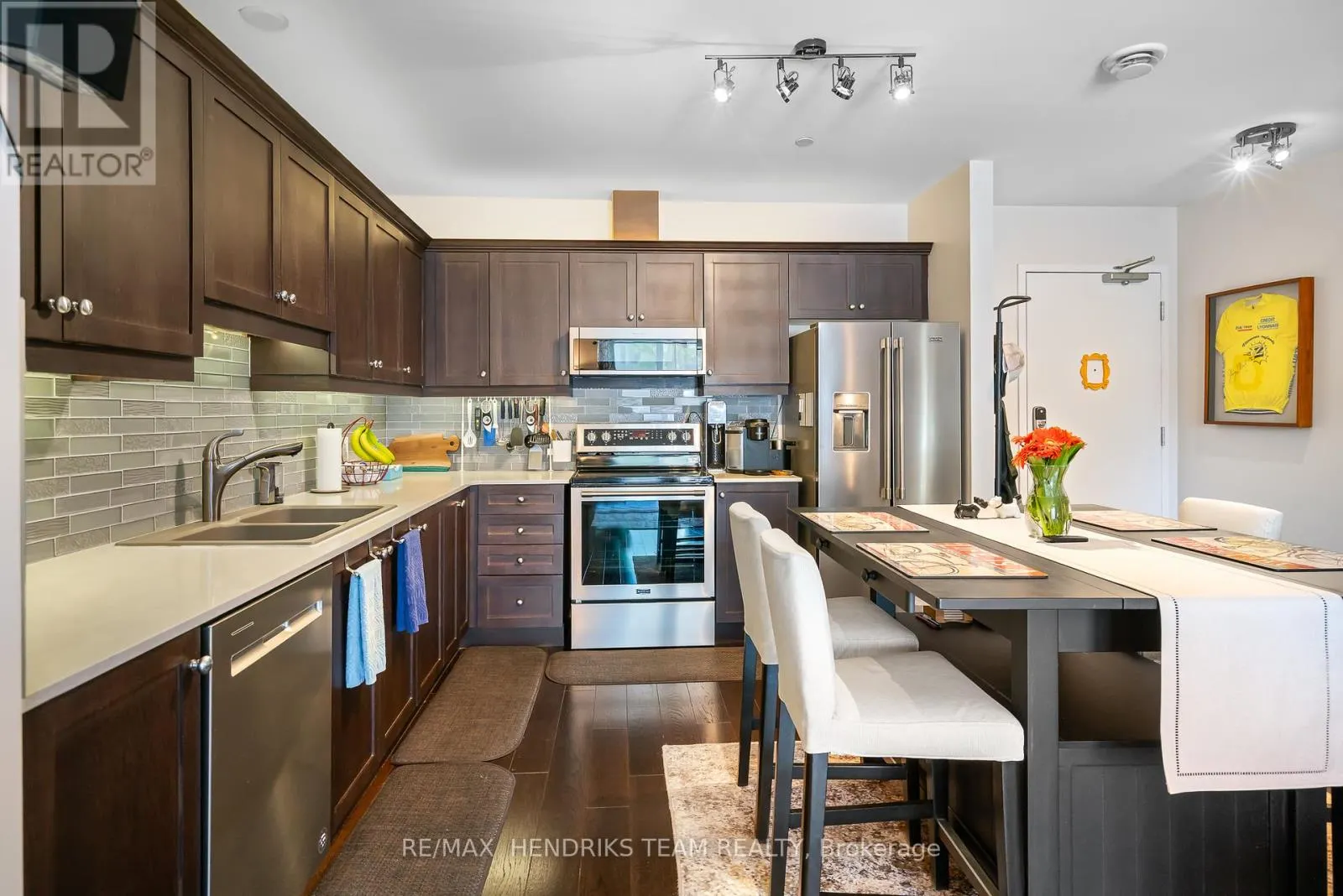102 - 26 WELLINGTON STREET, #102