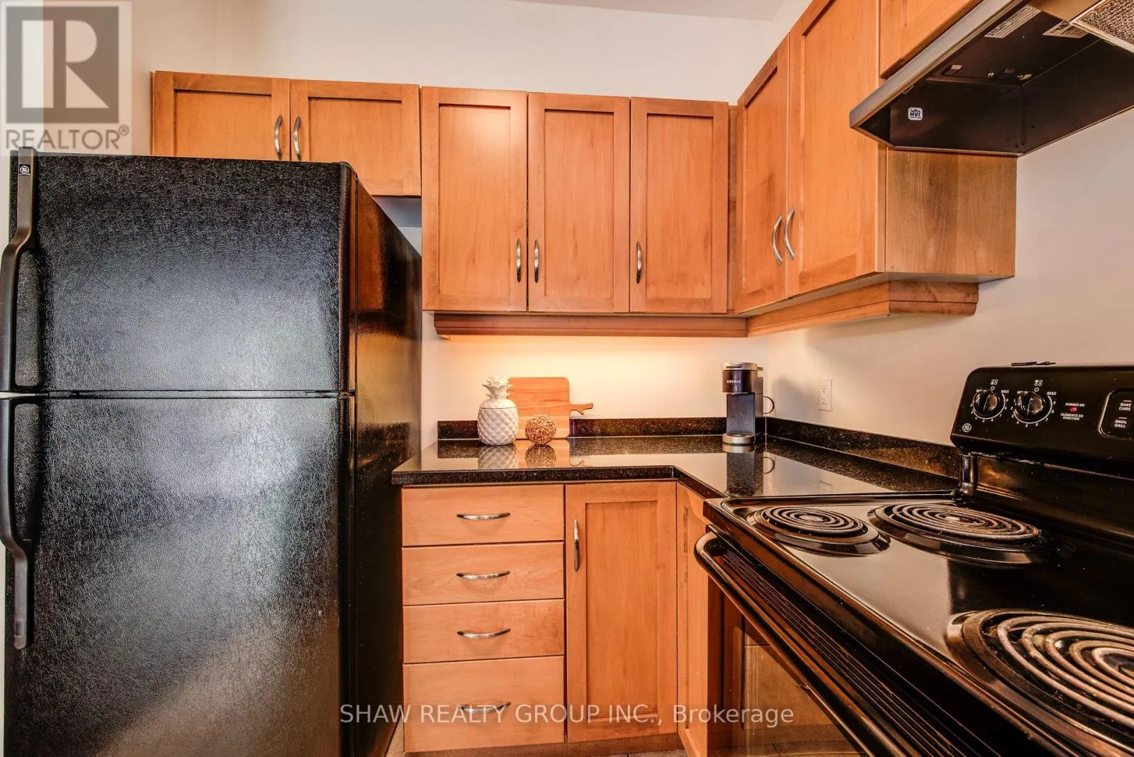 110 - 165 DUKE STREET E