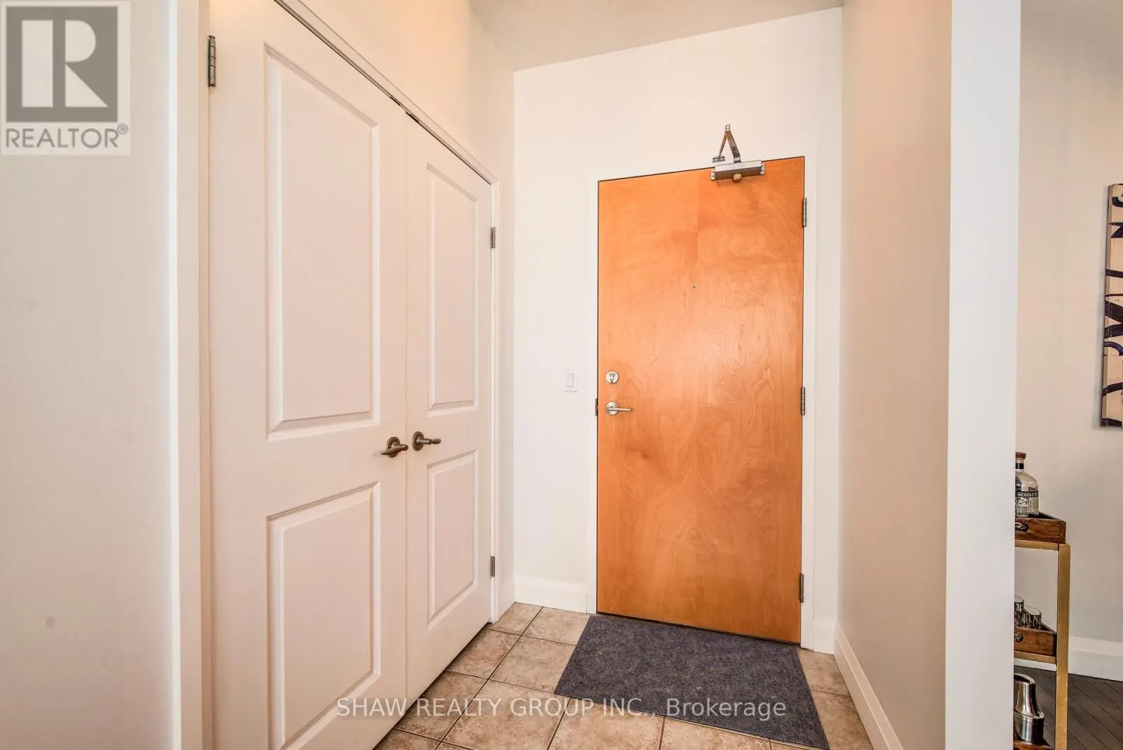 110 - 165 DUKE STREET E