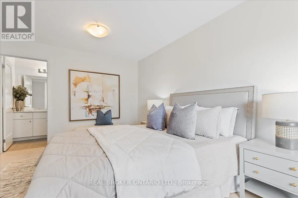 3 - 110 FERGUS AVENUE