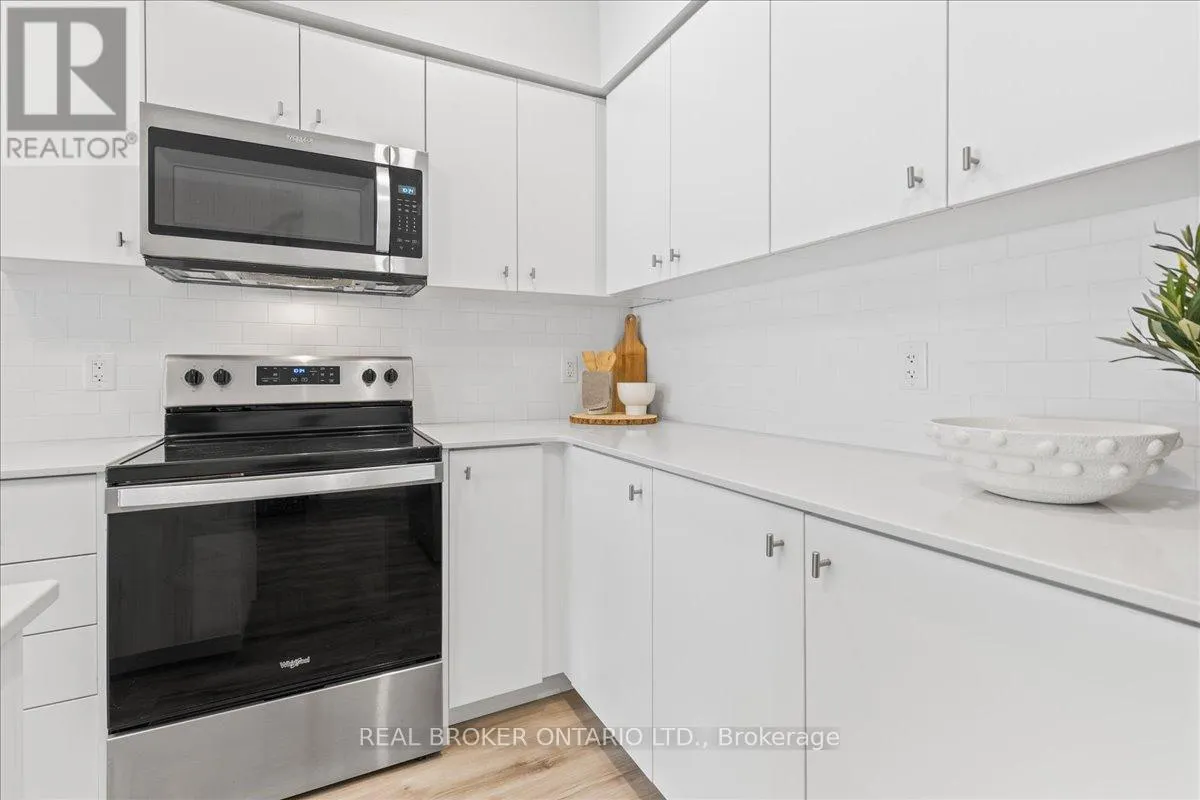 3 - 110 FERGUS AVENUE