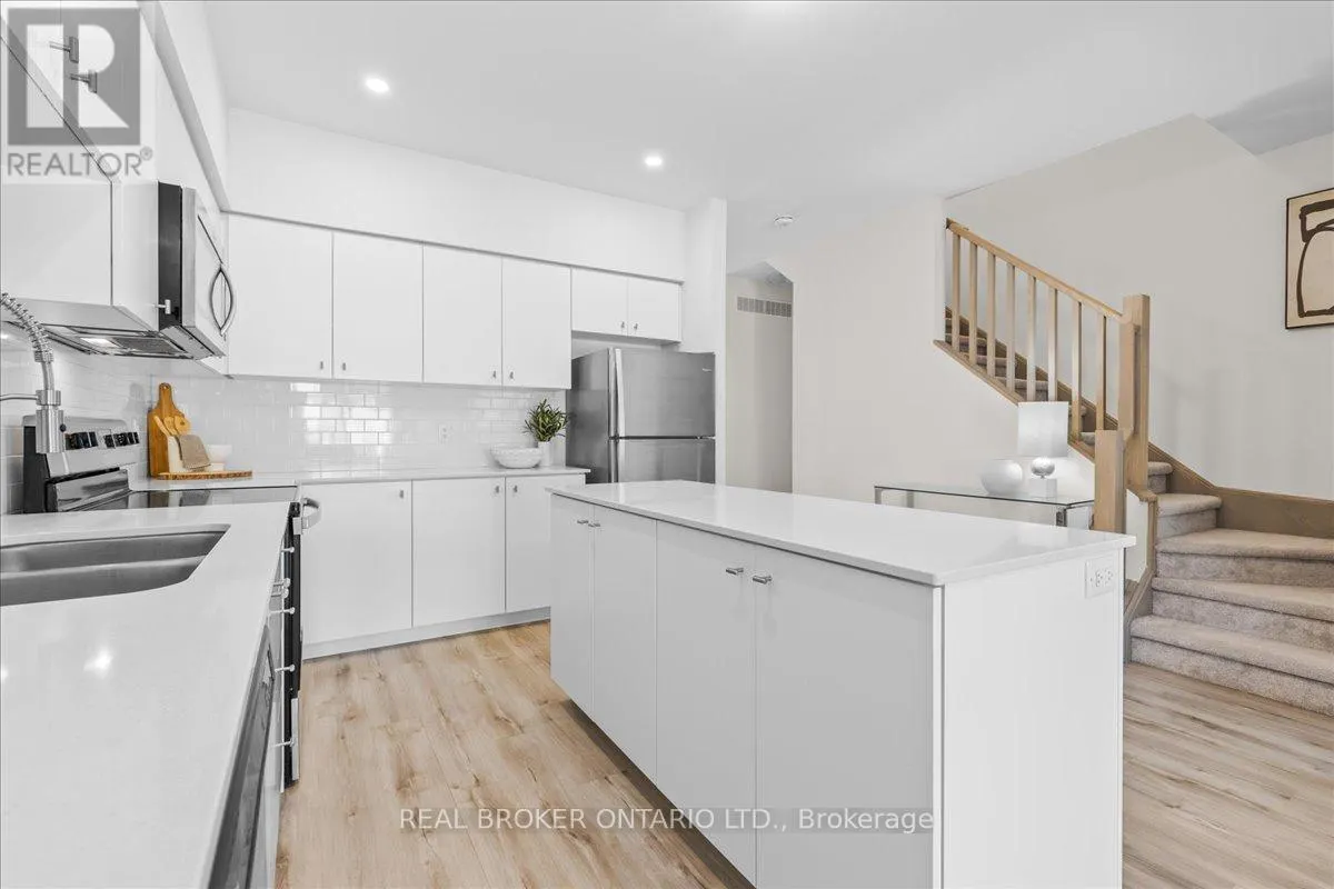 3 - 110 FERGUS AVENUE