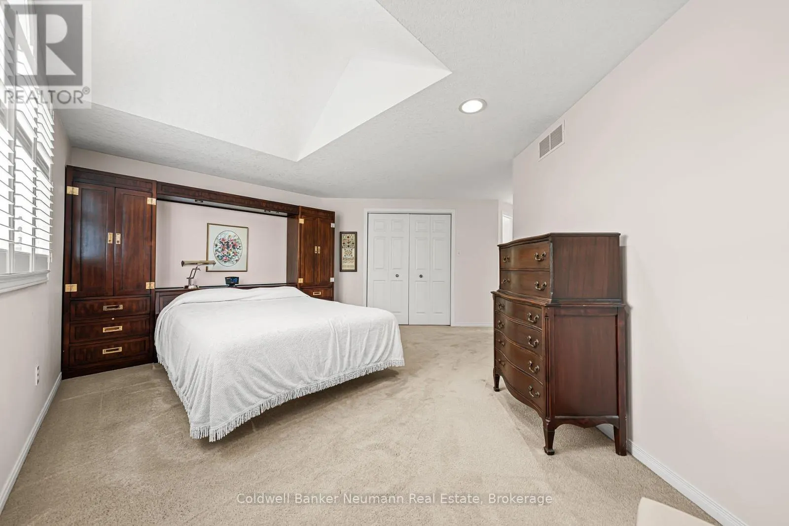 7 CAMM CRESCENT