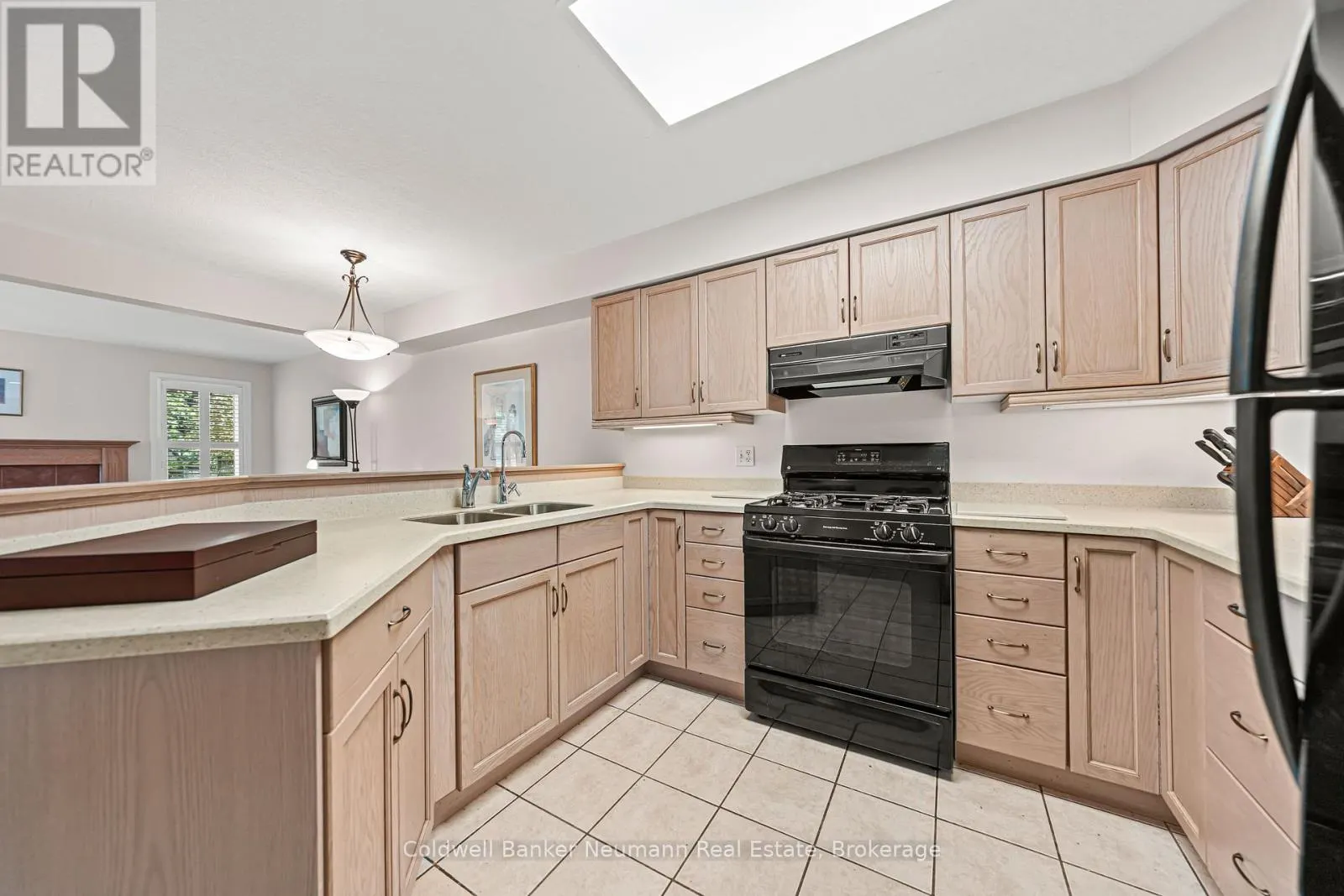 7 CAMM CRESCENT