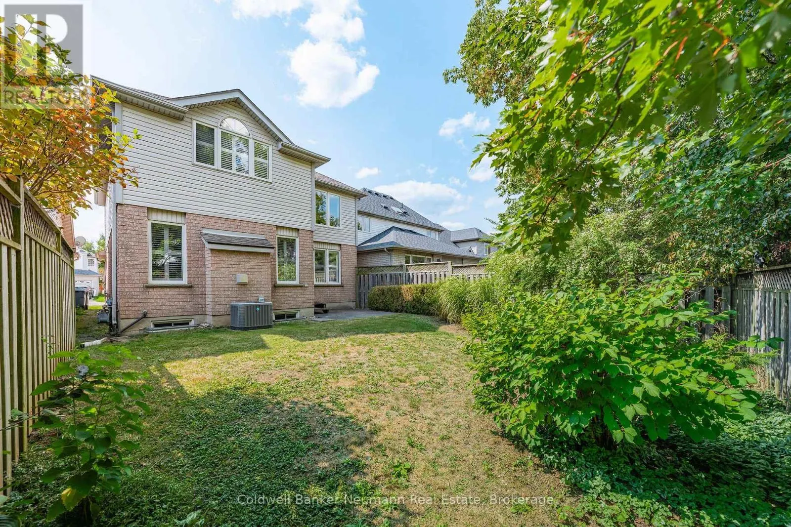 7 CAMM CRESCENT